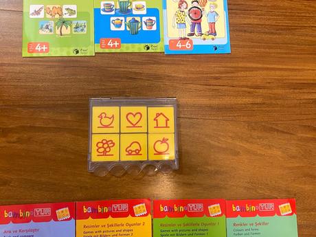 Bambino luk vzdelávacia hra - 21 knižiek a rámik,