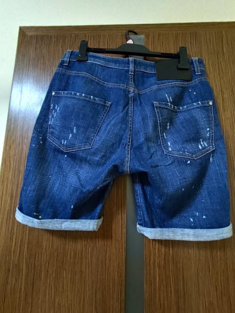 John richmond shortky ako nove,vel.44, 44