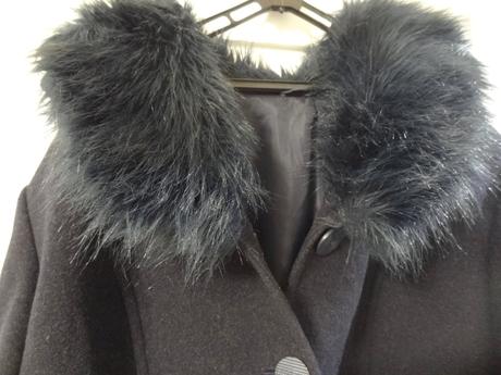 Kabát s kožušinou, 50