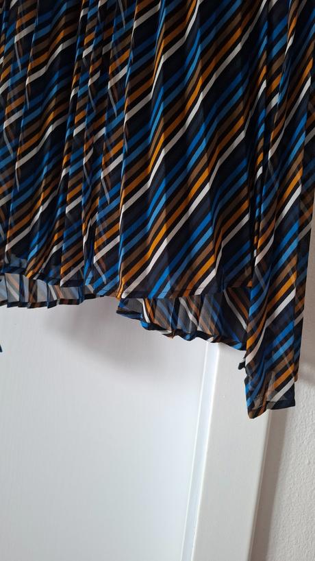 Plisovaná sukňa gestuz, s