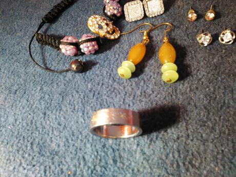 Set náramok, náušnice, prsteň., 