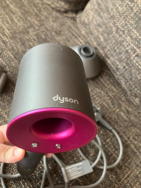 Dyson klasický fén supersonic,