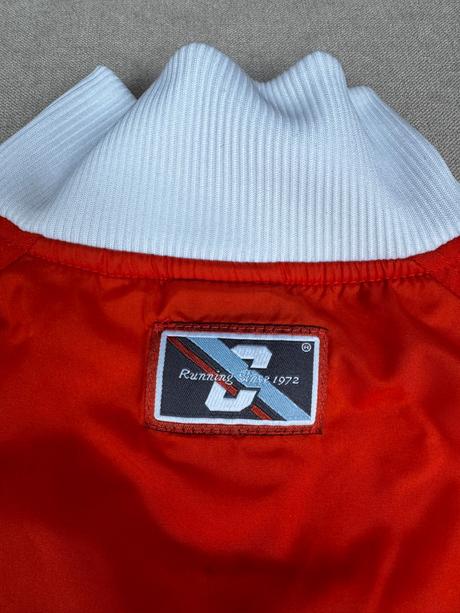 Mikina nike ktorá oživí každý outfit, nike,s