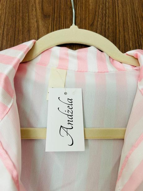 Krásna saténová košeľa poľskej značky andzela,