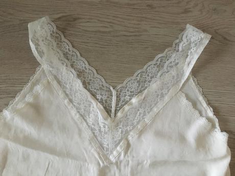 Crop top s čipkou, m