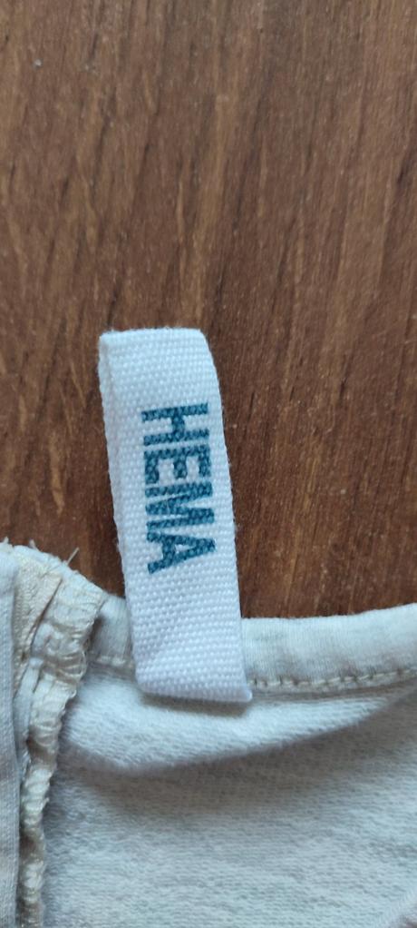 Saty s jelenom, hema,158