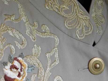 Together velmi pekny blejzar/sako, 42