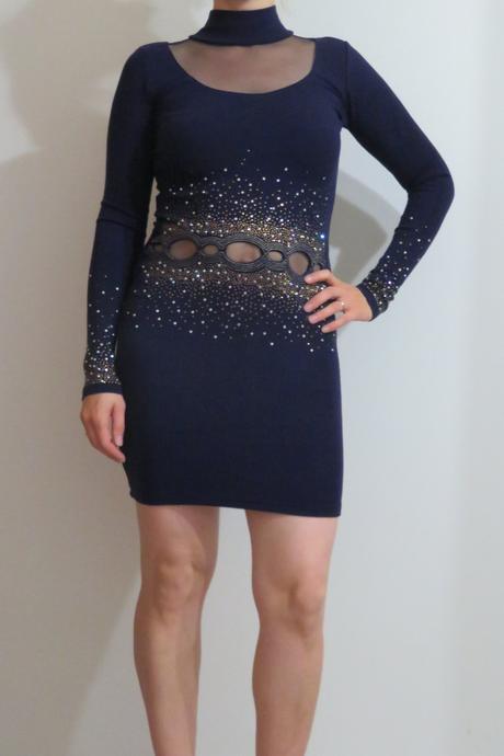 Večerné šaty s kamienkami, s