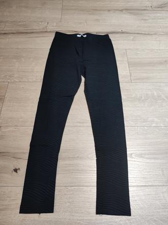 Leginy, reserved,140