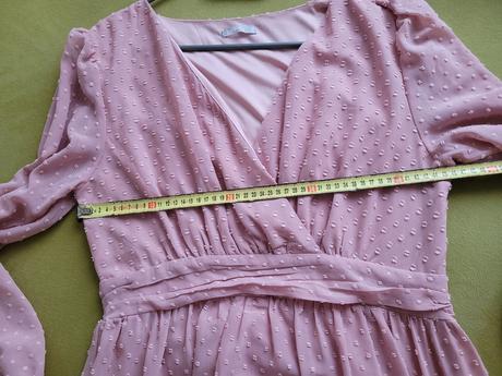 Spoločenské šaty, 42