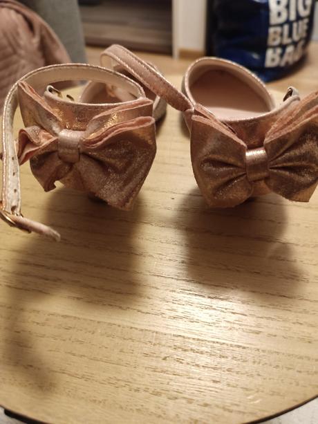 Princeznovské lodičky, 32