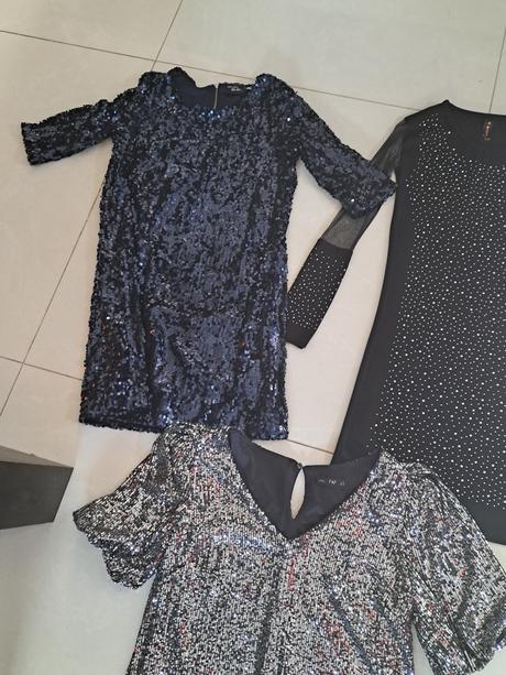 Čierne šaty, 5 kusov, cena spolu, s