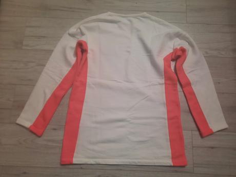 Mikina,v. 11-12 rokov, 152