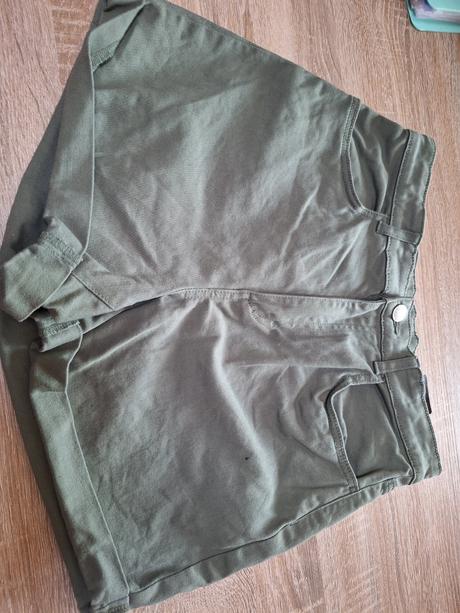 Sorty fialove a zelene, h&m,170