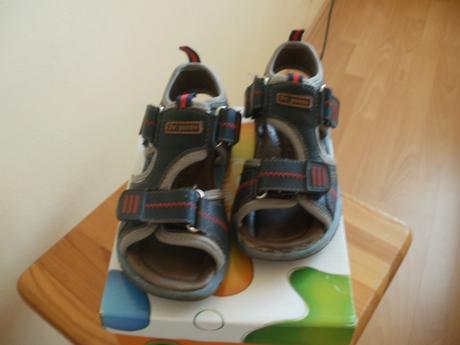 Pekné sandálky, dr.punto,27