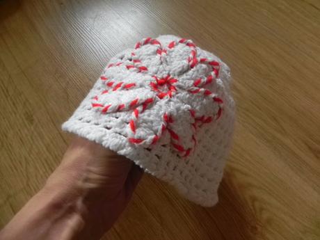 Háčkovaná čiapka , 80