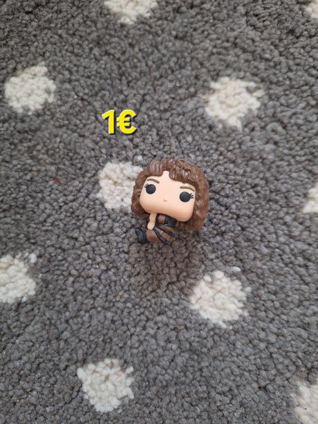 Stranger things - kinder joy,
