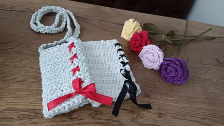 Háčkovaná kabelka na mobil, či drobnosti, 