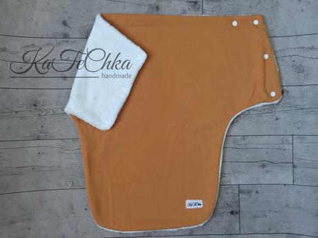 Jesenny/zimny damsky nakrcnik skladom,