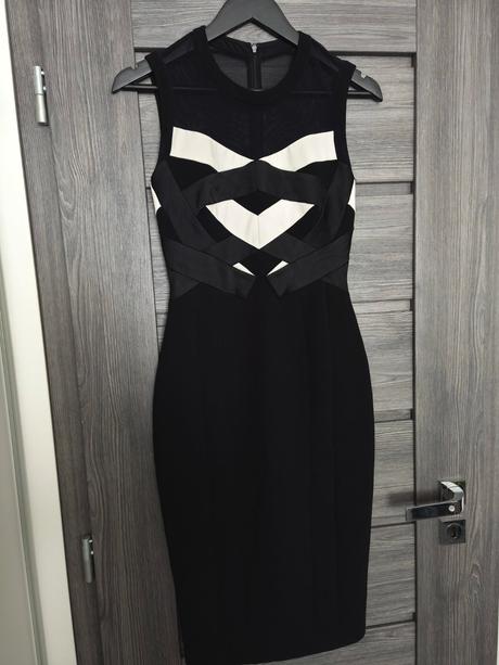 Puzdrove saty karen millen, xs