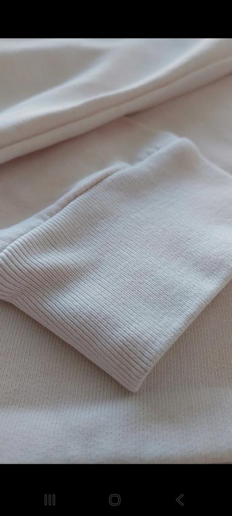 Piskacia mikina yaay, s