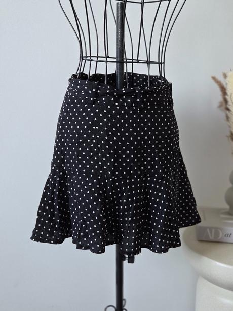 Zara skort xs, zara,xs
