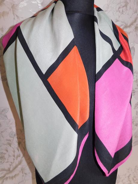 Codello kvalitná luxusna hodvabna elegantná šatka, xl