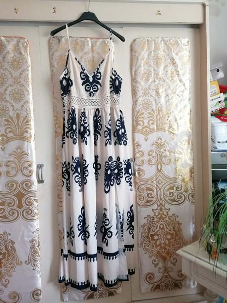 Šaty s ornamentom, l