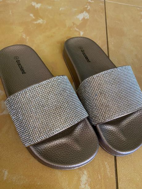 Trblietave vsuvky, graceland,36