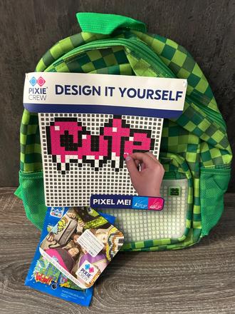 Pixie crew kockovany minecraft ruksak s pixelmi,