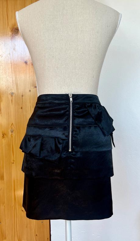 Čierna saténová sukňa, amisu, 40, amisu,l