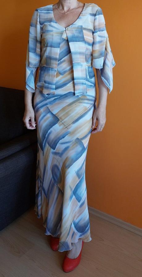 Spoločenské šaty s bolerom, 38