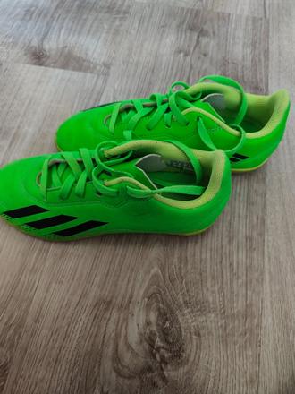 Halovky, adidas,33