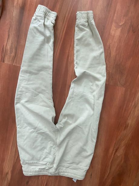 Zara teplakove nohavice krémové, zara,m