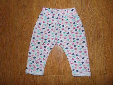 Tepláky s mačičkami, 86