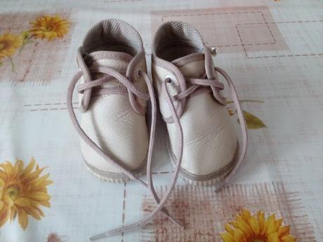 Kožené dojčenskê topánky, 20