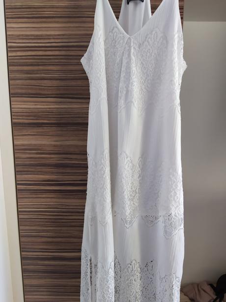 Dlhé biele šaty, s