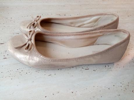 Zlaté balerinky, graceland,37