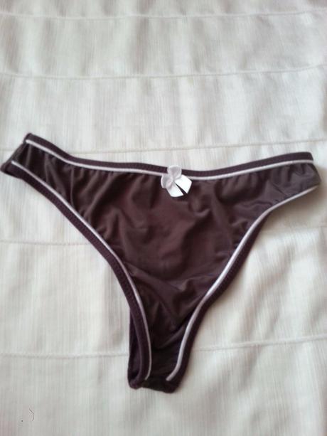 2 ks tanga nohaviciek, s