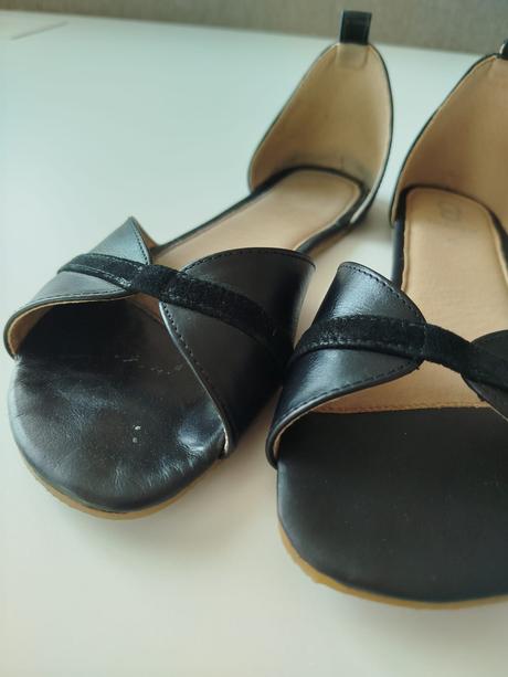 Shapen barefoot sandále petal black leather, 35