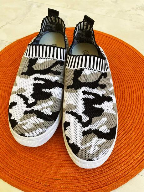 Maskáčové tenisky, 38