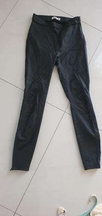Koženkové nohavice pull&bear 36, pull&bear,s