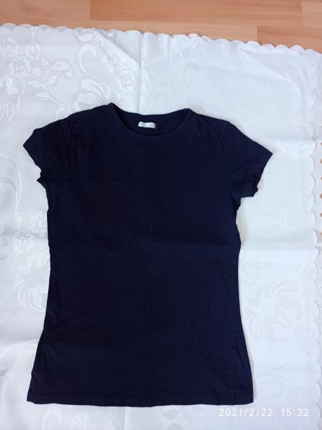 Tmavomodre tricko 158/164  --riadte sa mierami, 158