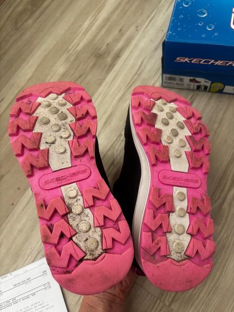 Topànky, skechers,35