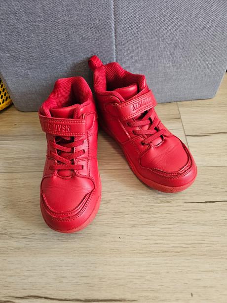 Reserved topanky, reserved,29