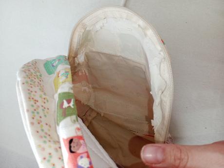 Ruksačik na anglický štýl,