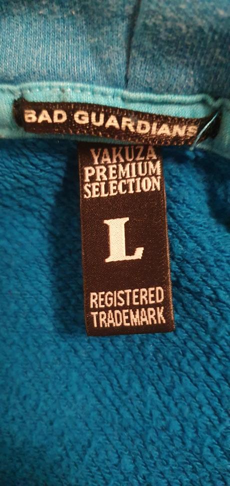 Modra mikina yakuza, l