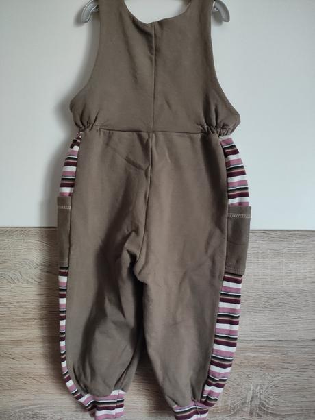 Tepláky-záhradníčky, 80