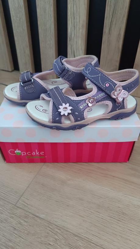 Sandálky 26, cupcake,26