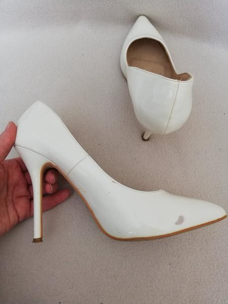 Lodičky lesklé, 39